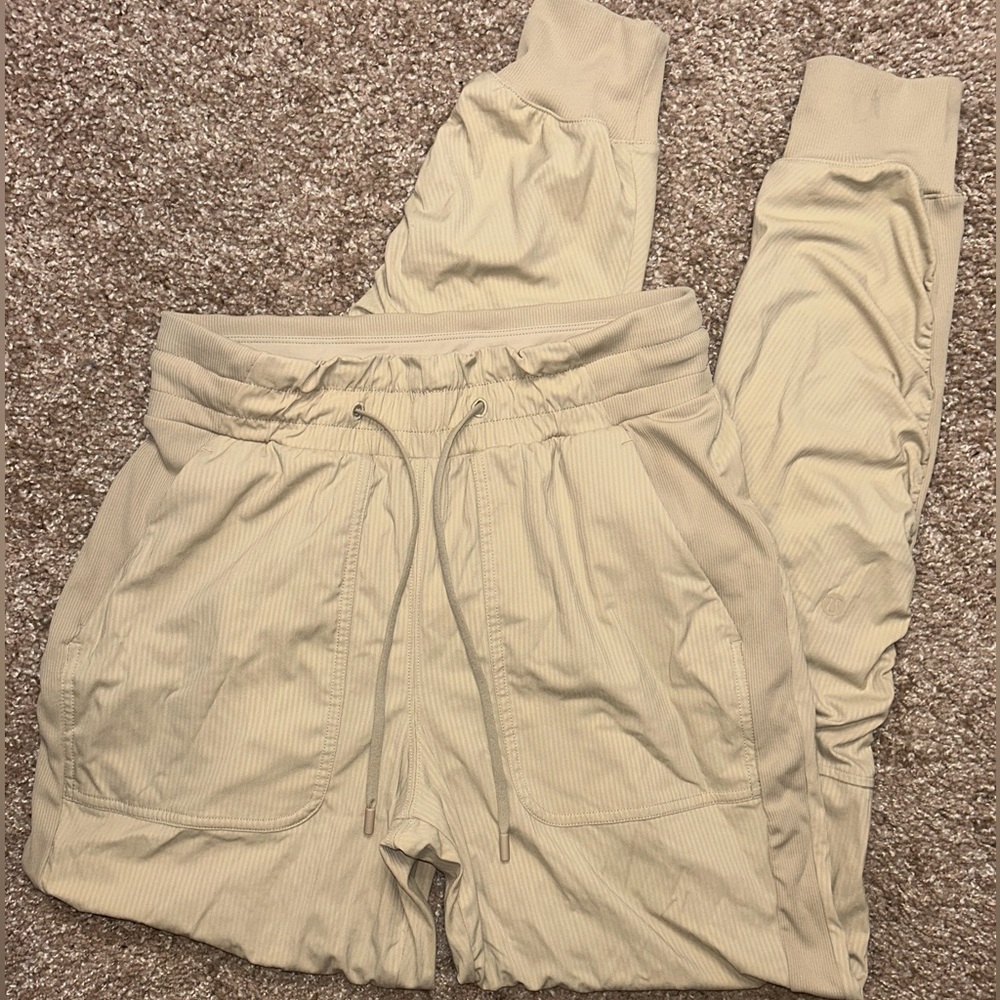 Lululemon Size 4 Beyond The Studio Jogger in Trench- RARE!
